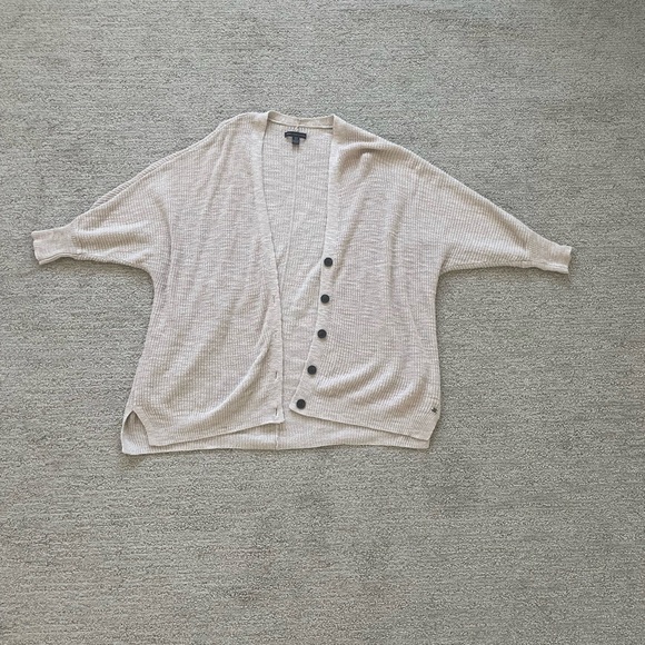 American Eagle Beige Tan Cardigan Knit Oversized Lightweight Minimalist Fall - Picture 1 of 4